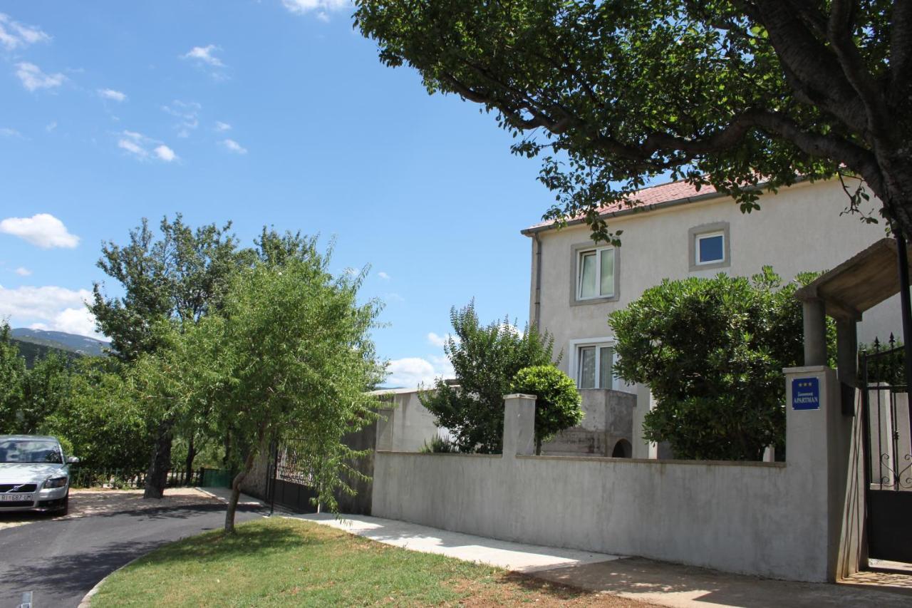Apartmani Dienes نوفي فينودولسكي المظهر الخارجي الصورة