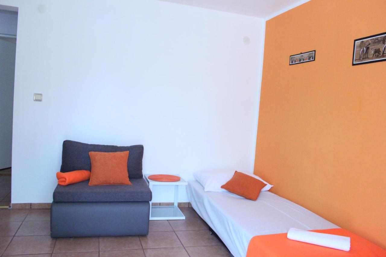 Apartmani Dienes نوفي فينودولسكي المظهر الخارجي الصورة